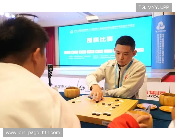 围棋公开赛出现新锐冲击，多场比赛走势复杂